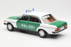 Mercedes E-Class W123 Polizei Norev 1:18 B66040676 Metall — Bild 7 von 8