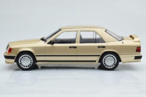 Mercedes E-Class W124 Tuning Beige MCG 1:18 MCG18342 Metall — Bild 3 von 6
