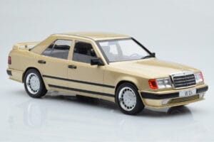 Mercedes E-Class W124 Tuning Beige MCG 1:18 MCG18342 Metall — Bild 4 von 6