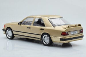 Mercedes E-Class W124 Tuning Beige MCG 1:18 MCG18342 Metall — Bild 5 von 6