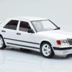 Mercedes E-Class W124 Tuning Weiß MCG 1:18 - image 4 of 6