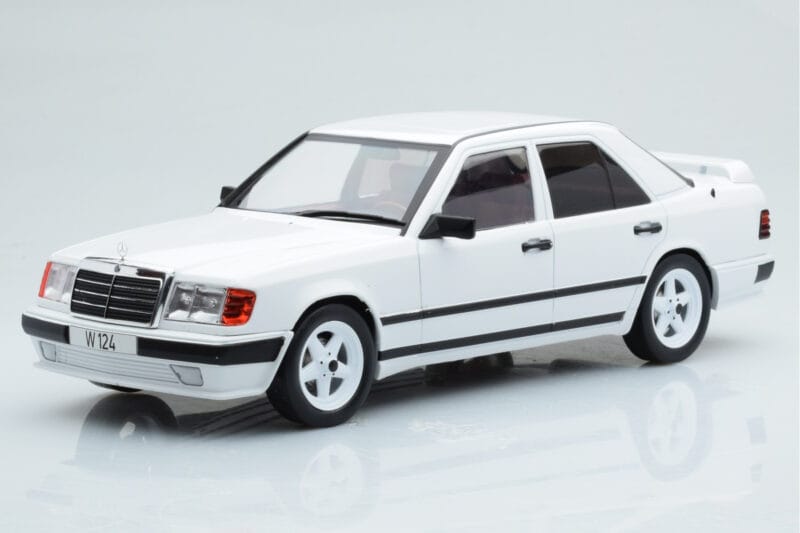 Mercedes E-Class W124 Tuning Weiß MCG 1:18