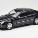 Mercedes E-Class W211 Blau Metallic Kyosho 1:18