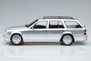 Mercedes E36 AMG S124 Silber Otto 1:18 OT889 Resin — Bild 3 von 6