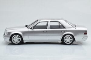 Mercedes E500 W124 Silber Otto 1:18 OT623 Resin — Bild 3 von 6