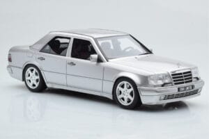 Mercedes E500 W124 Silber Otto 1:18 OT623 Resin — Bild 4 von 6