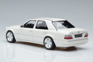 Mercedes E60 AMG W124 Weiß Otto 1:18 B66040640 Resin — Bild 5 von 6
