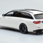Mercedes AMG E63 S S213 T-Model Weiß GT Spirit 1:18 - image 5 of 6