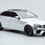 Mercedes AMG E63 S W213 Silber GT Spirit 1:18 - image 4 of 6