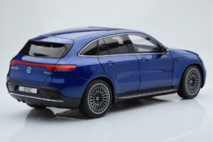 Mercedes EQC 400 Brilliant Blau NZG 1:18 B66963757 Metall — Bild 3 von 8
