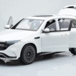 Mercedes EQC 400 Diamond Weiß NZG 1:18 - image 2 of 8