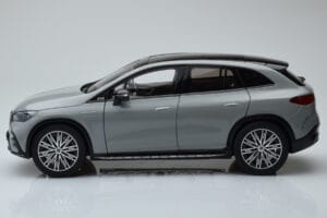 Mercedes EQE SUV X294 AMG Line Alpine Grau NZG 1:18 B66960837 Metall — Bild 4 von 8