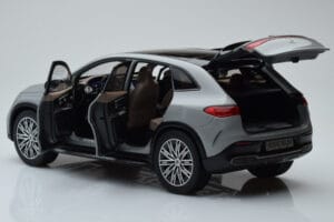 Mercedes EQE SUV X294 AMG Line Alpine Grau NZG 1:18 B66960837 Metall — Bild 5 von 8
