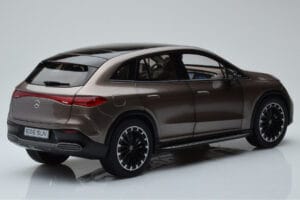 Mercedes EQE SUV X294 AMG Line Velvet Braun NZG 1:18 B66960836 Metall — Bild 3 von 8