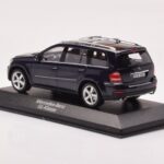 Mercedes GL X164 Tansanit Blau Minichamps 1:43 - image 3 of 4