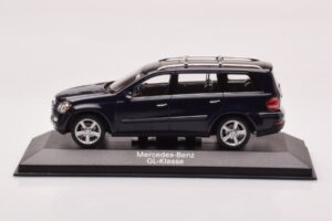 Mercedes GL X164 Tansanit Blau Minichamps 1:43