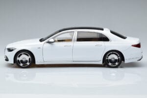 Mercedes Maybach S600 W222 V12 Biturbo Diamond Weiß Almost Real 1:18 820116 Metall — Bild 4 von 11