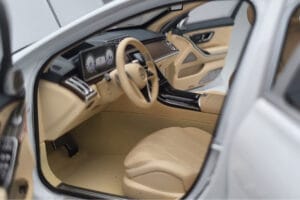 Mercedes Maybach S600 W222 V12 Biturbo Diamond Weiß Almost Real 1:18 820116 Metall — Bild 8 von 11