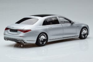 Mercedes Maybach S600 W222 V12 Biturbo Hightech Silber Almost Real 1:18 820118 Metall — Bild 3 von 12