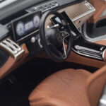 Mercedes Maybach S600 W222 V12 Biturbo Hightech Silber Almost Real 1:18 - image 10 of 12