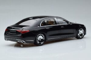 Mercedes Maybach S600 W222 V12 Biturbo Obsidian Schwarz Almost Real 1:18 820115 Metall — Bild 3 von 11