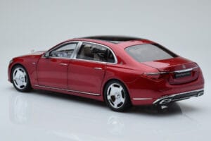 Mercedes Maybach S600 W222 V12 Biturbo Patagonia Rot Almost Real 1:18 820119 Metall — Bild 7 von 10