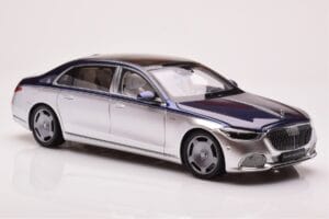 Mercedes Maybach S680 W223 Nautical Blau Cirrus Silber Almost Real 1:18 820125 Metall — Bild 6 von 8