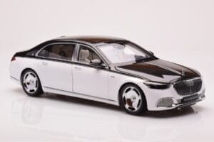 Mercedes Maybach S680 W223 Obsidian Schwarz Diamond Weiß Almost Real 1:18 820121 Metall — Bild 5 von 7