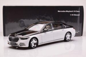 Mercedes Maybach S680 W223 Obsidian Schwarz Diamond Weiß Almost Real 1:18 820121 Metall — Bild 7 von 7