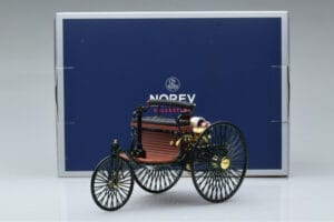 Mercedes Patent Motorwagen Grün Norev 1:18 183701 Metall — Bild 6 von 6