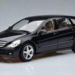 Mercedes R-Class W251 Obsidian Schwarz Minichamps 1:18 B66962325 Metall