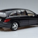Mercedes R-Class W251 Obsidian Schwarz Minichamps 1:18 B66962325 Metall - image 3 of 7