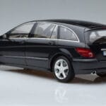 Mercedes R-Class W251 Obsidian Schwarz Minichamps 1:18 B66962325 Metall - image 6 of 7