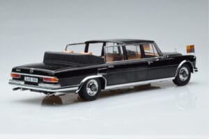 Mercedes 600 Pullman W100 Landaulet Queen Elizabeth II KK-Scale 1:18 KKDC181185 Metall — Bild 2 von 6