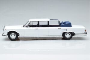 Mercedes 600 Pullman W100 Landaulet Weiß KK-Scale 1:18 KKDC181184 Metall — Bild 3 von 6