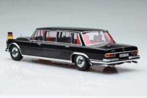 Mercedes 600 Pullman W100 W. Brandt G. Pompidou KK-Scale 1:18 KKDC181134 Metall — Bild 5 von 6
