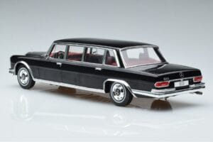 Mercedes 600 LWB Pullman W100 Schwarz MCG 1:18 MCG18187 Metall — Bild 5 von 6