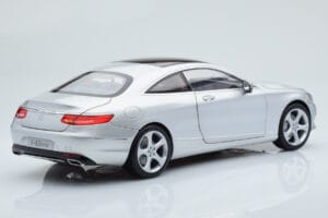 Mercedes S-Class W222 Iridium Silber Norev 1:18 B66961242 Metall — Bild 3 von 8