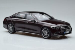 Mercedes S-Class W223 AMG Line Rot Norev 1:18 183804 Metall — Bild 6 von 8