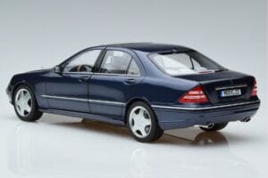 Mercedes S55 AMG W220 Blau Norev 1:18 183817 Metall — Bild 6 von 7