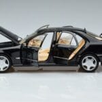 Mercedes S-Class W220 S55 AMG Limitierte Auflage Norev 1:18 183812 Metall - image 3 of 7