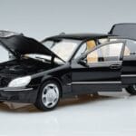 Mercedes S-Class W220 S600 Limitierte Auflage Norev 1:18 183811 Metall - image 2 of 8