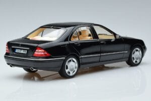 Mercedes S-Class W220 S600 Limitierte Auflage Norev 1:18 183811 Metall — Bild 3 von 8