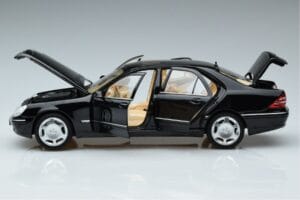 Mercedes S-Class W220 S600 Limitierte Auflage Norev 1:18 183811 Metall — Bild 4 von 8