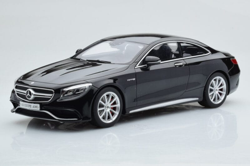 Mercedes AMG S63 C217 Coupe Schwarz GT Spirit 1:18