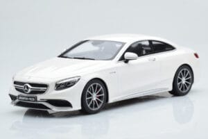 Mercedes AMG S63 C217 Coupe Weiß GT Spirit 1:18