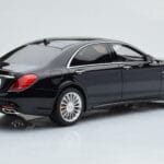 Mercedes AMG S65 W222 Schwarz GT Spirit 1:18 - image 2 of 6