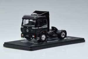 Mercedes SK2 1850 Schwarz IXO 1:43
