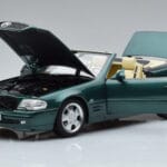 Mercedes SL500 R129 Grün Metallic Norev 1:18 183753 Metall - image 2 of 8