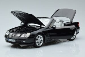 Mercedes SL500 R230 Schwarz Norev 1:18 183840 Metall — Bild 2 von 8